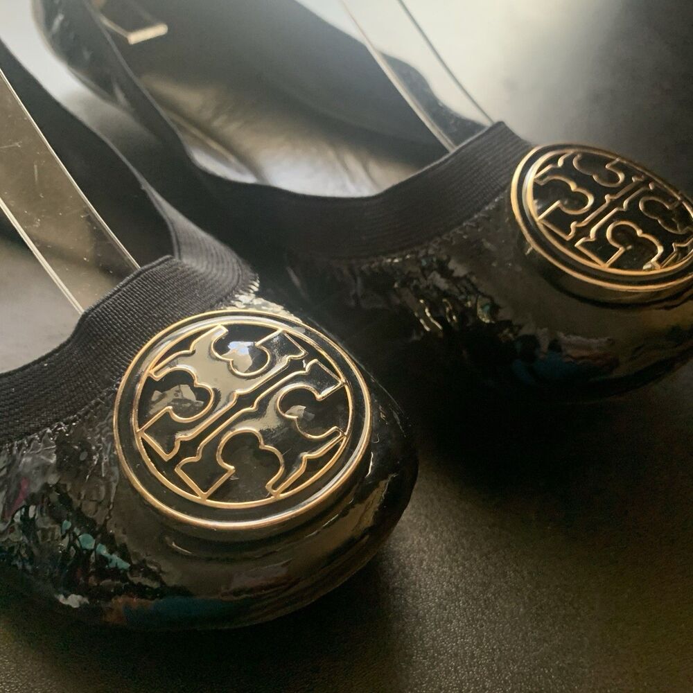 Sold Tory Burch Black Vinyl Ballet Flats Size 9.5 Gold Black Hardware Clean - Picture 2 of 7